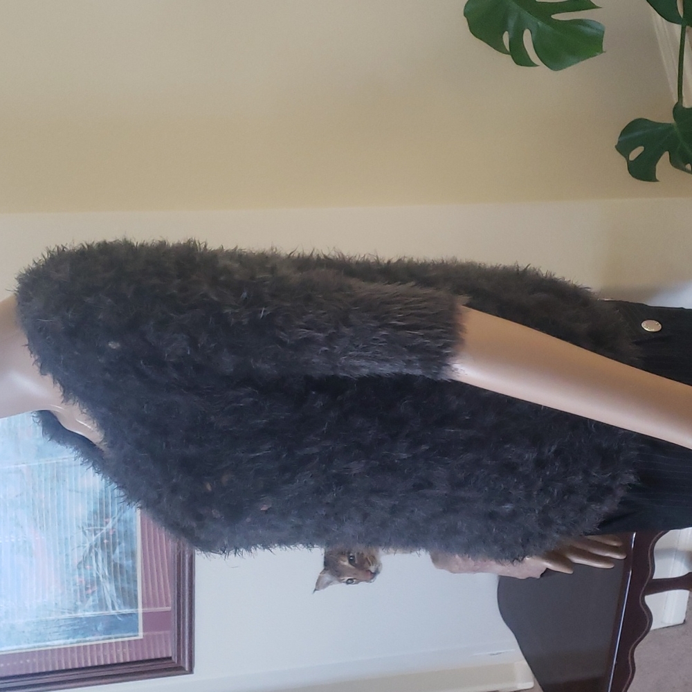 Guess s fuzzy webbed mesh unique top very soft stretchy - Picture 5 of 11